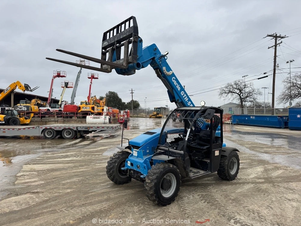 Telescopic Reach Forklift 